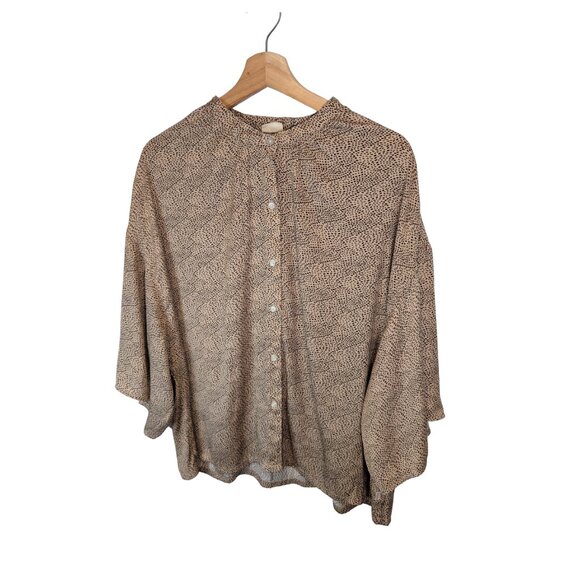 Levi's The Drapey Blouse Women's XL Button down shirt Beige Black top flowy fit - Picture 2 of 8